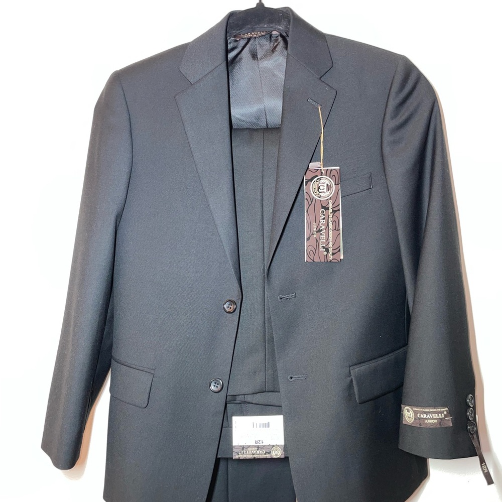 Caravelli Sz 12 regular Junior suit set Boys NWT